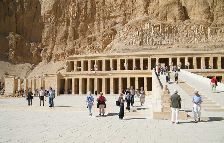 Day tour Luxor west and east